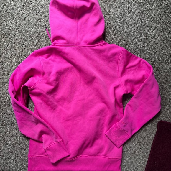 NWOT under armour hoodie - Picture 2 of 3